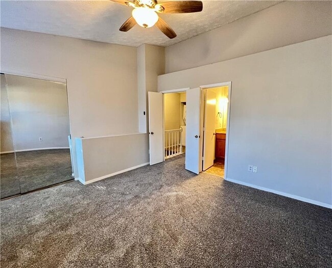 Building Photo - 206 Wedgewood Way