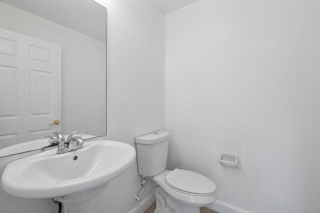 Building Photo - 6549 Diamond Springs Terrace