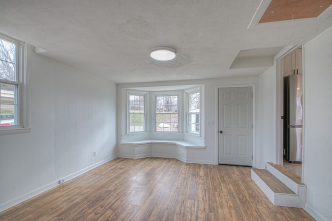 Building Photo - 131 McBratney Dr