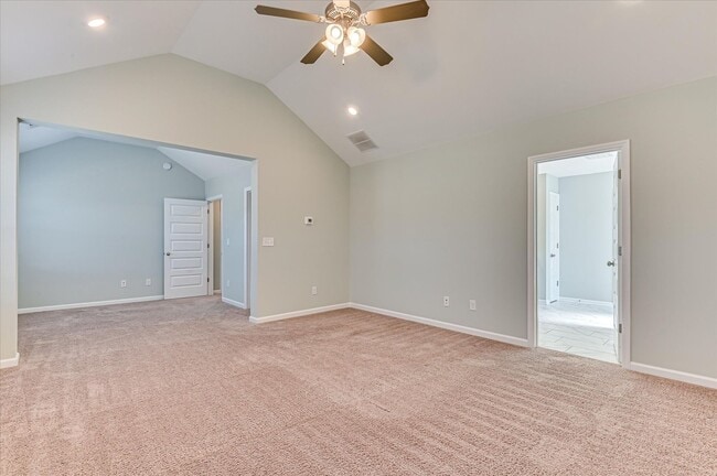 Building Photo - 705 Navan Ln