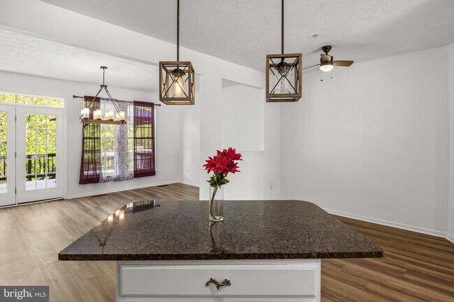 Building Photo - 9805 Redwing Dr