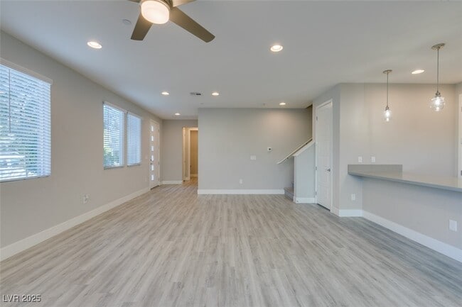 Building Photo - 11323 Gravitation Dr