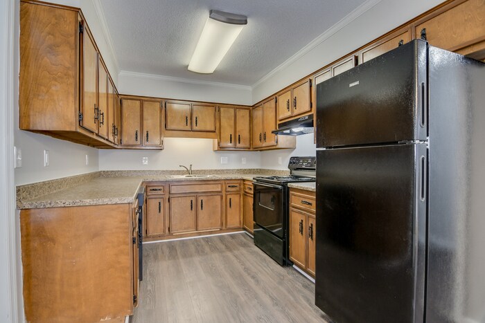 Building Photo - 357 Forest Ct