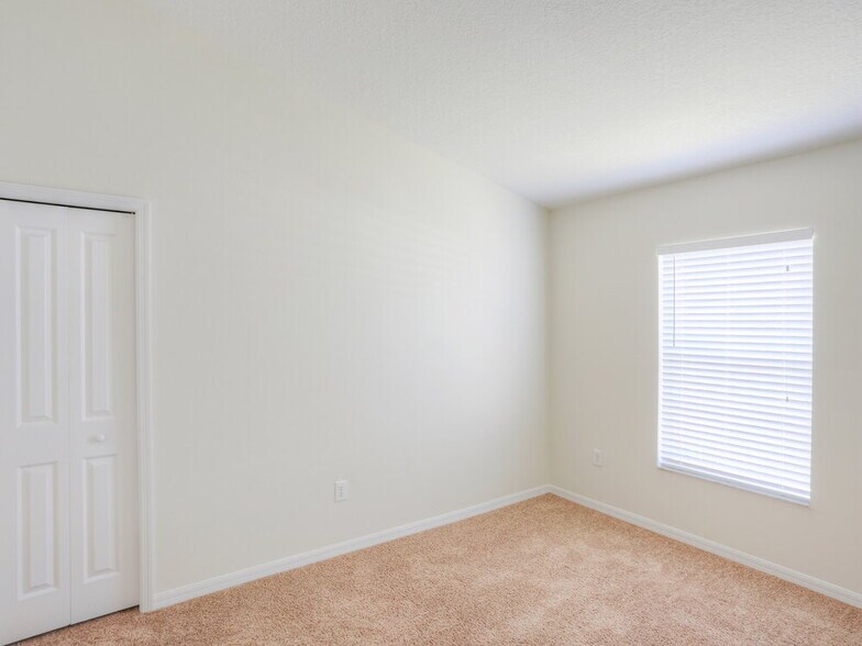 Building Photo - 24622 Volterra Ct