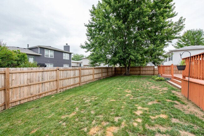 Building Photo - 686 Chippewa Cir