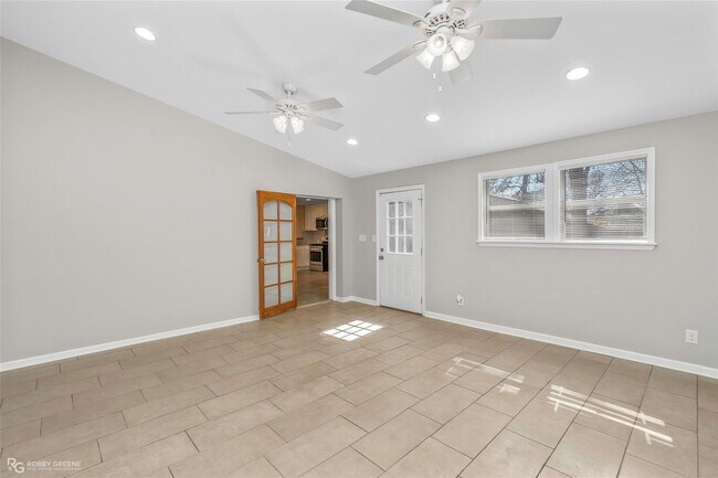 Building Photo - 9346 Shartel Dr