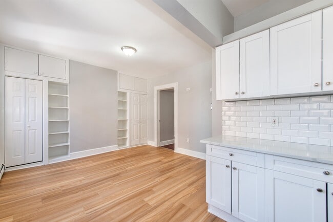 Building Photo - 2903 Central Ave