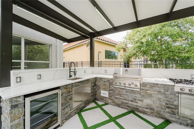 Building Photo - 1361 Whitney Isles Dr