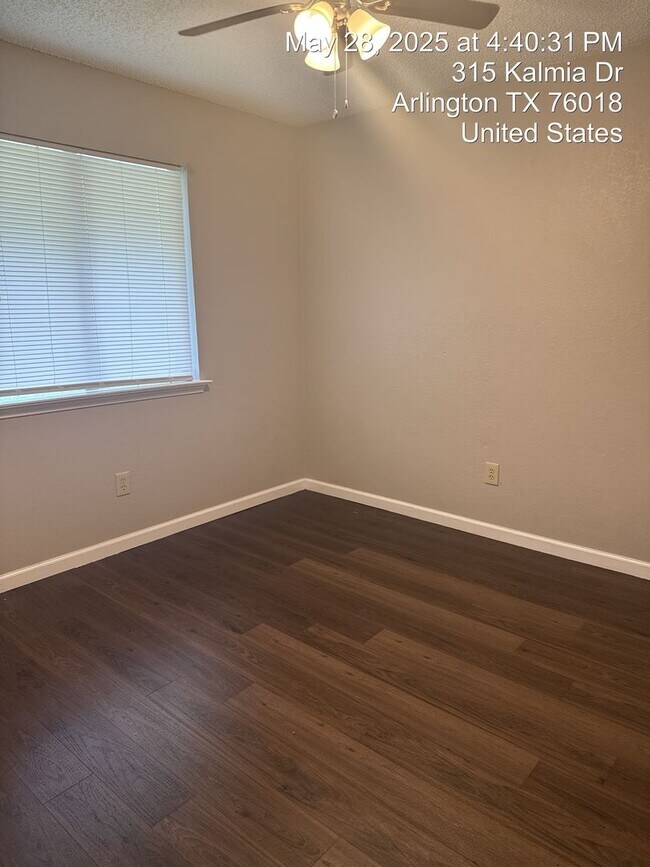 Building Photo - 315 Kalmia Dr