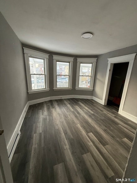 Building Photo - 500 Carroll Ave