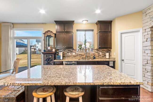 Building Photo - 4290 Hackberry Ct