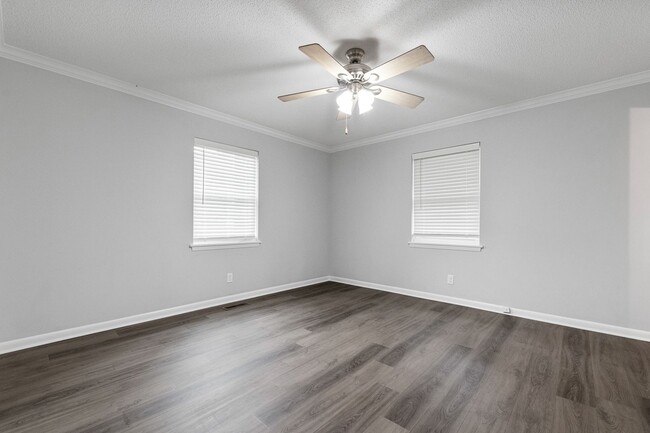 Building Photo - Sherwood Rental