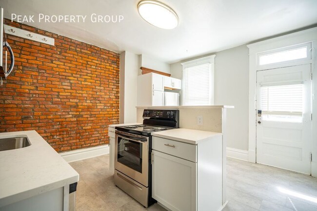 Building Photo - 85-91 W. First Avenue-2 Bedroom