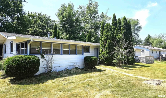 screened in porch - 233 N Taylor St