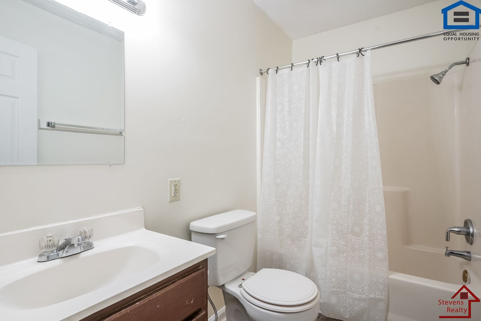 Building Photo - 174 Bybee Woods Dr