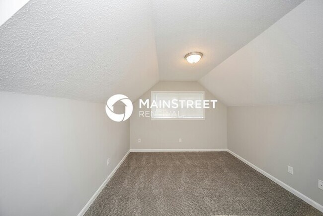 Building Photo - 4 Bedroom Pet-Friendly Home in MEMPHIS, TN with Main Street Renewal