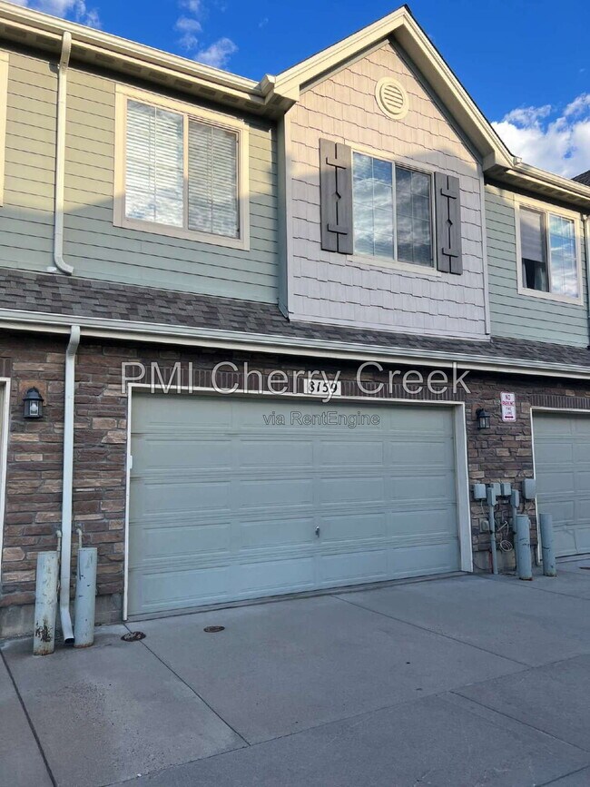 Building Photo - 8159 S Akron Ct