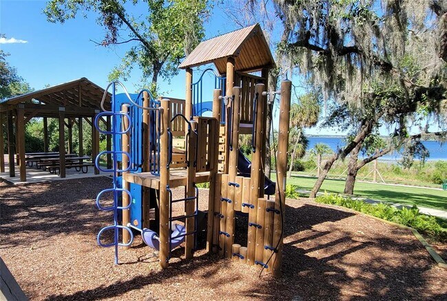 Building Photo - 17415 Bal Harbour Dr