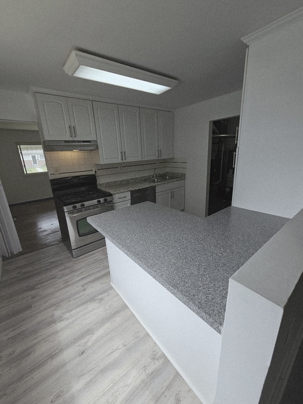 Building Photo - 1532 Harvest Ln