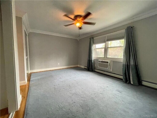 Building Photo - 6 Church Ln