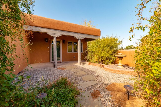 Primary Photo - Gorgeous Eldorado Home Available Now!