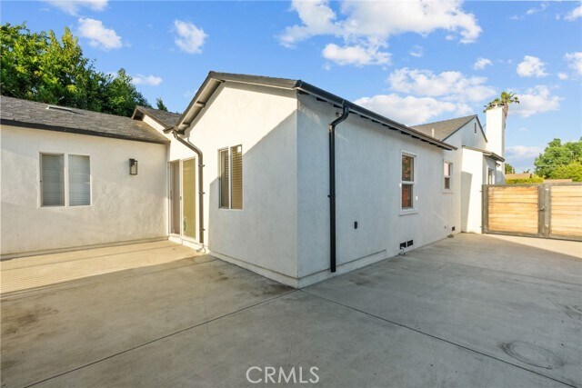 Building Photo - 5937 Ranchito Ave