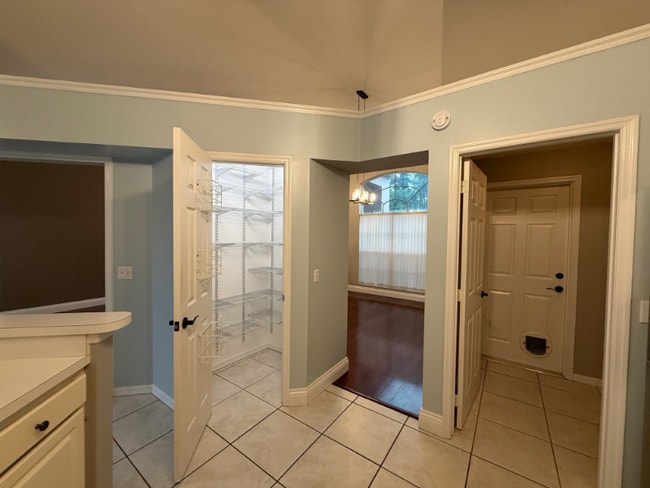 Building Photo - 5984 Jessica Dr