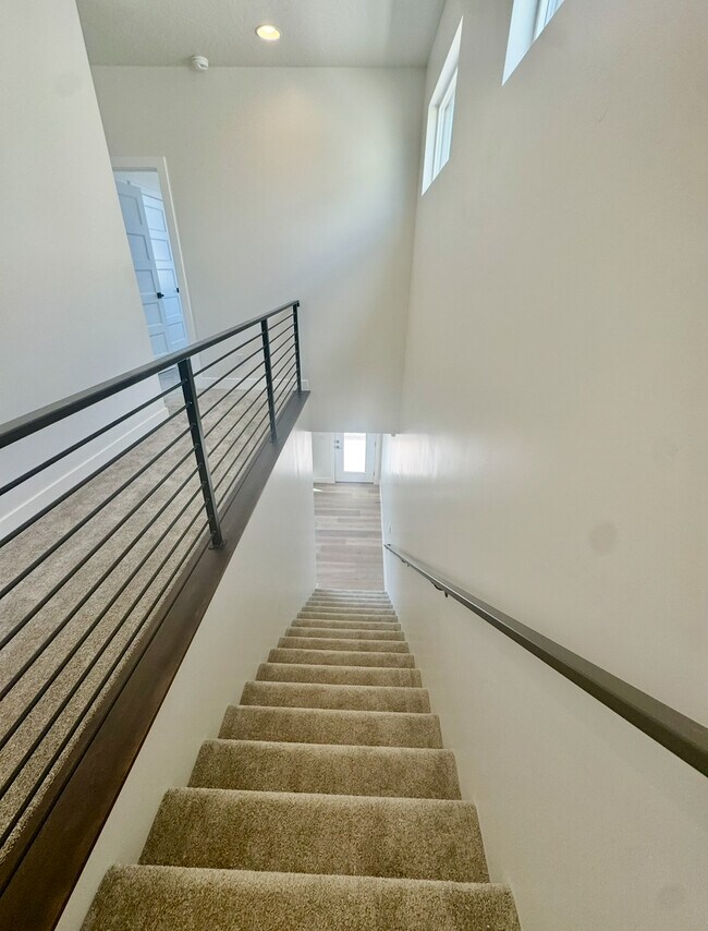 Building Photo - 4208 S Crimson Cir