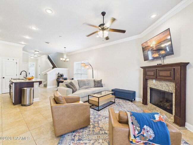 Building Photo - 100 Lacebark Dr