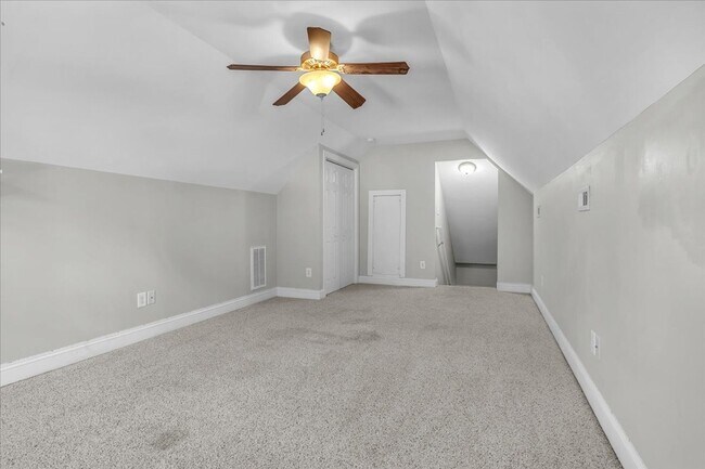 Building Photo - 164 Backfield Pl