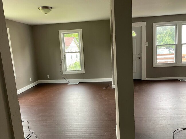 Building Photo - 7061 Idlewild Ave