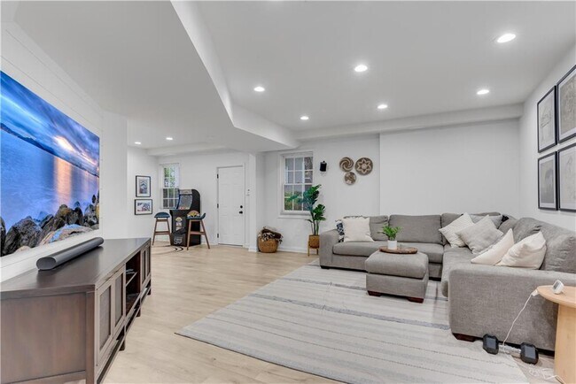 Building Photo - 4669 Ashford Club Dr