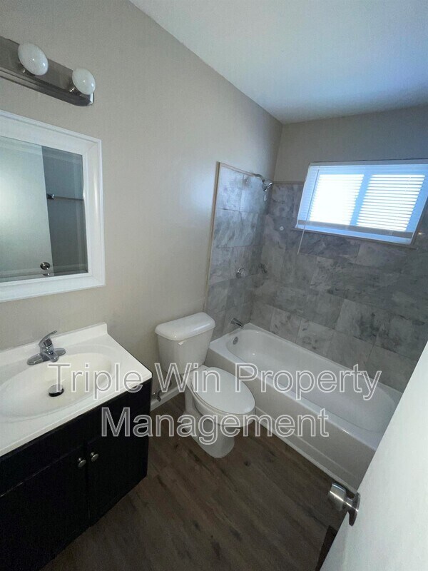Building Photo - 1225 Carla Dr