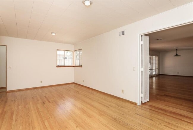 Building Photo - 4120 Donald Dr
