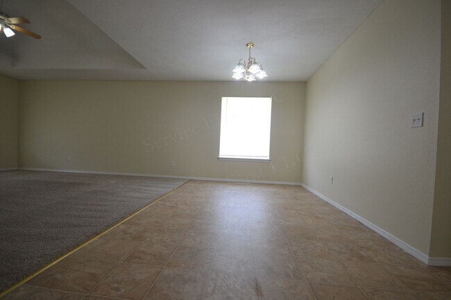 Building Photo - 432 Birchwood Duplex