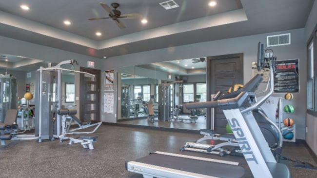 Building Photo - 7938 City Base Landing