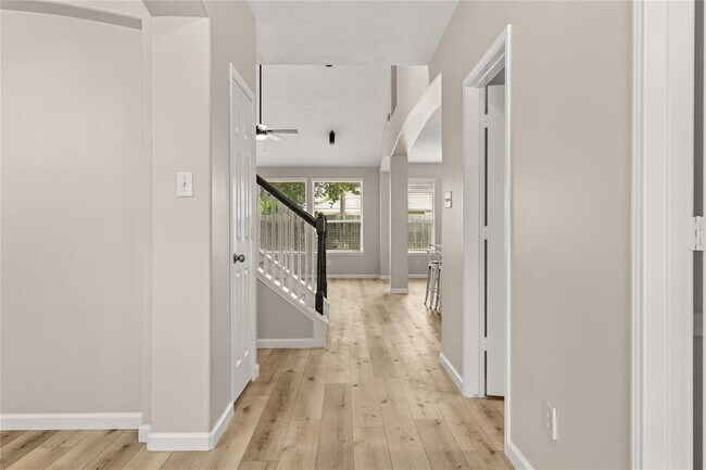 Building Photo - 12838 Winding Manor Dr