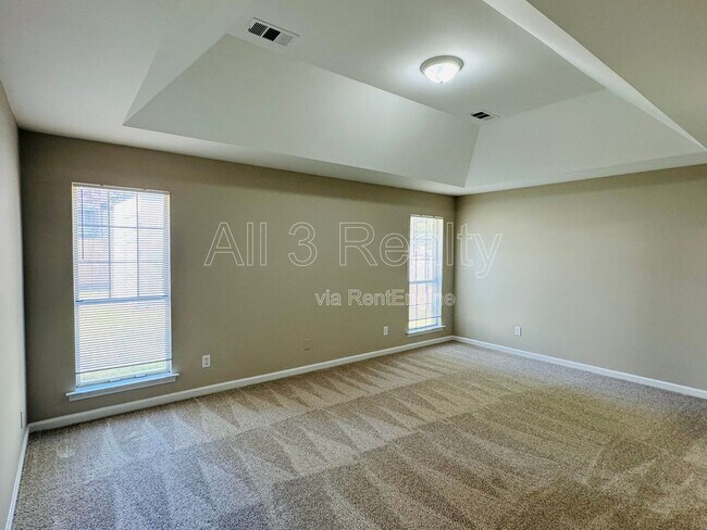 Building Photo - 4025 Oak Shadow Ln