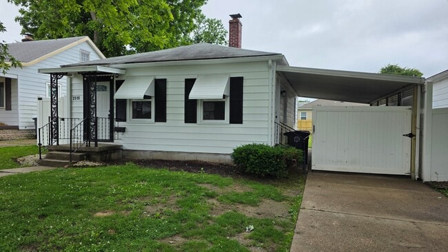 Building Photo - 2516 N Evans Ave