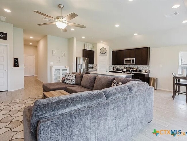 Building Photo - 228 Sage Meadows Dr