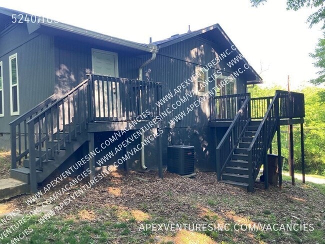 Building Photo - 5240 Tusculum Ct