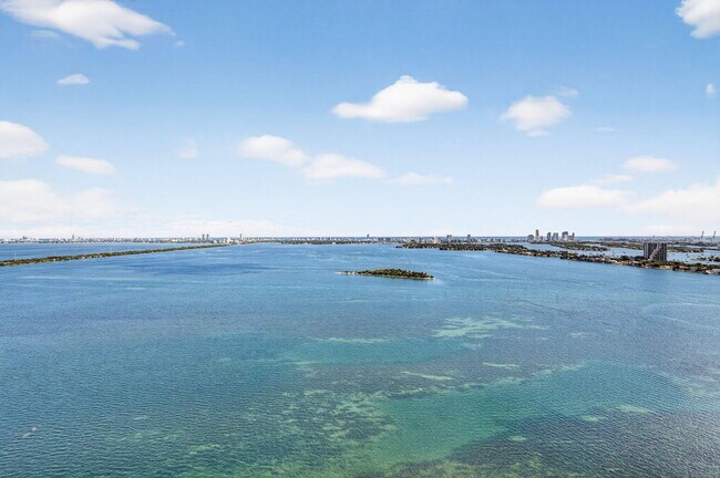 Building Photo - 701 NE 23rd St