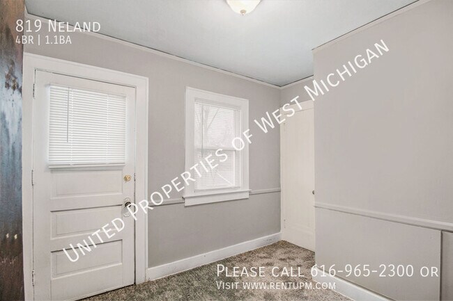 Building Photo - 819 Neland-