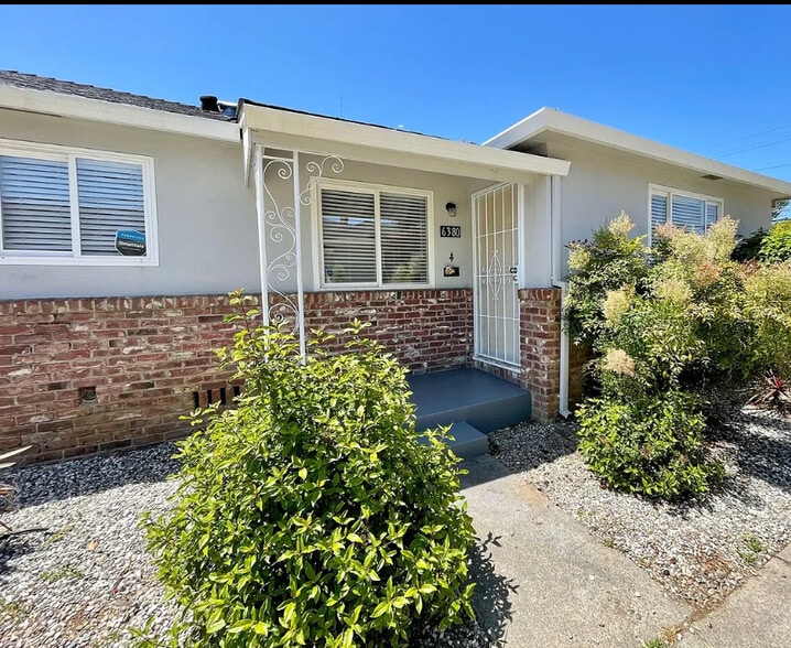 Primary Photo - 6380 14th Ave