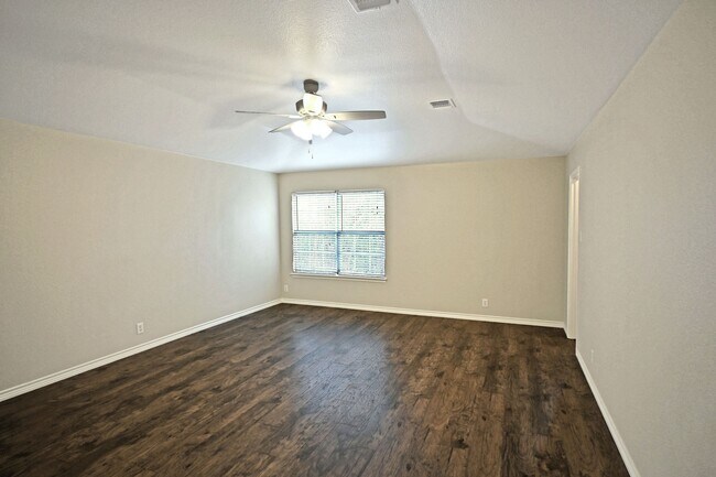 Building Photo - 1610 Elizabeth Ct