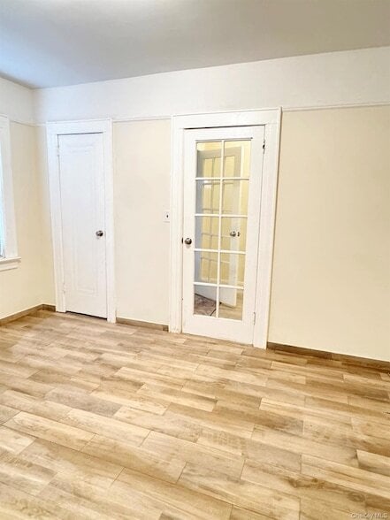 Building Photo - 68-11 Dartmouth St