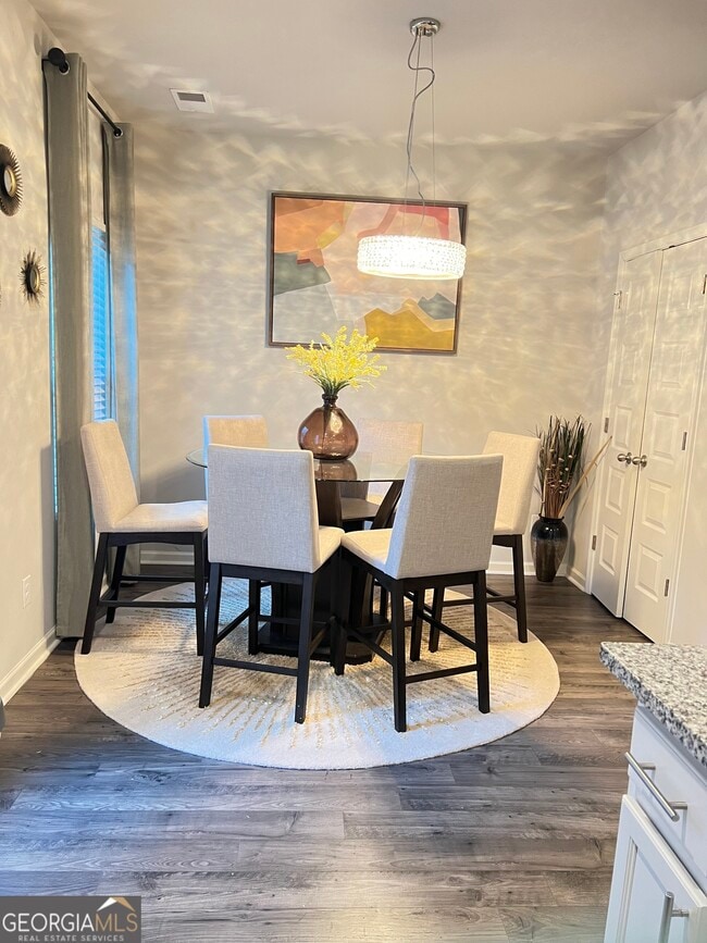 Building Photo - 1775 Labonte Pkwy