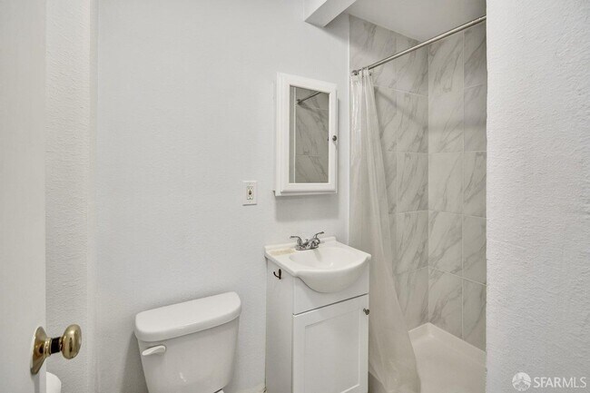 Building Photo - 3050 California St