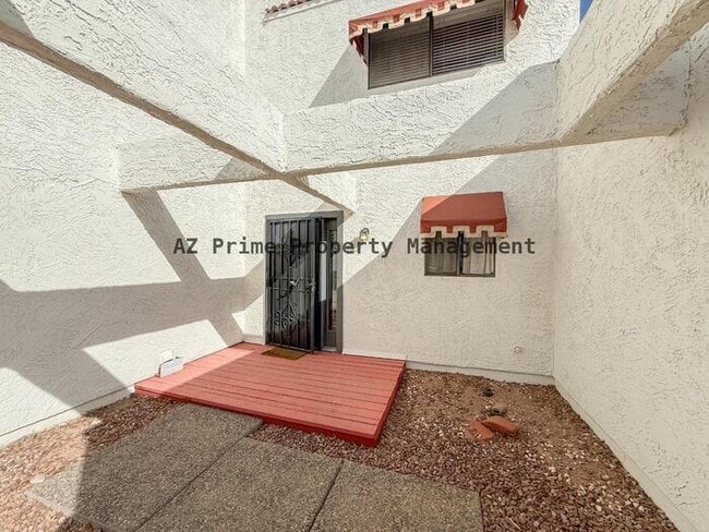 Building Photo - 13817 N 42nd St