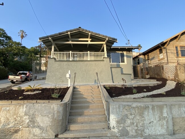 Building Photo - 655 Solano Ave